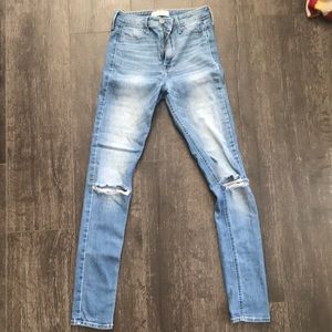 GENTLY WORN Hollister jeans